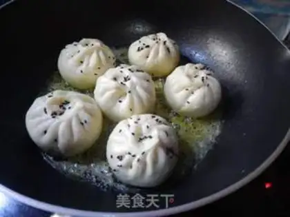 Make Piggy buns step 14