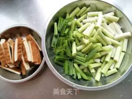 Make Garlic rice step 1