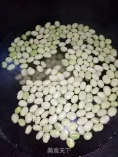 Make Scrambled beans step 1