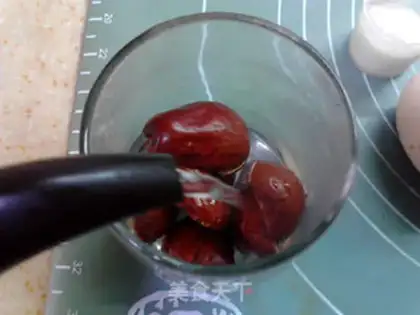 Make Red-tree red-sweet twilight cake step 1