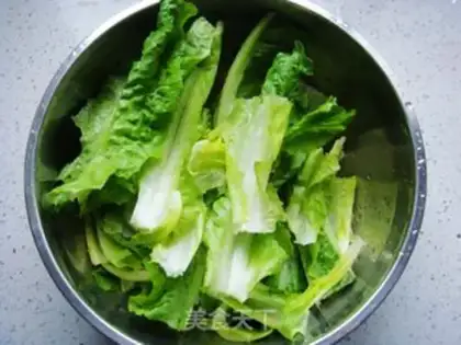 Make Garlic leaves step 1
