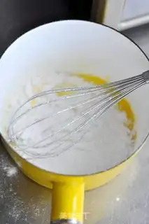 Make A milk glass step 1