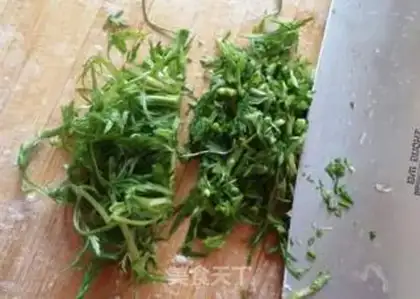 Make Willows budding rolls step 2