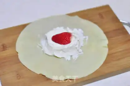 Make Strawberry Band step 5