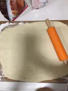 Make Strawberry sauce for a donut step 7