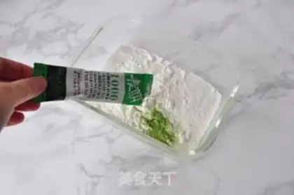 Make Strawberry Dafu step 1