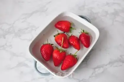 Make Strawberry Dafu step 7