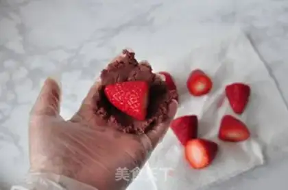 Make Strawberry Dafu step 9