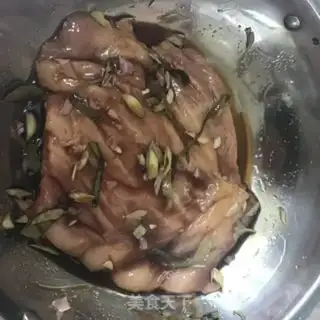 Make Thai roast pork neck step 1
