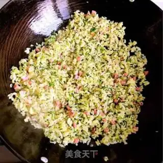 Make Sodium and egg fried rice step 6