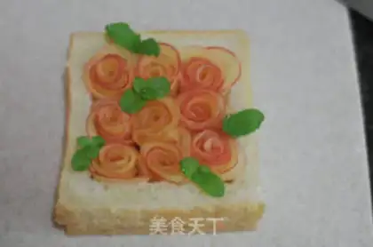 Make Apple roses, toast box step 13