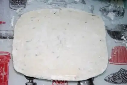 Make Cheese ham roll step 1