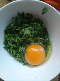 Make Fried eggs step 1