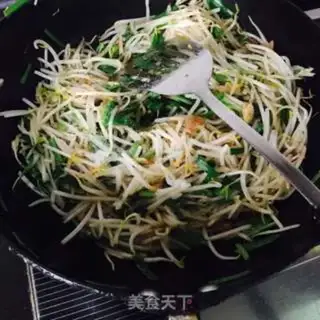 Make Soccer bean sprouts step 5