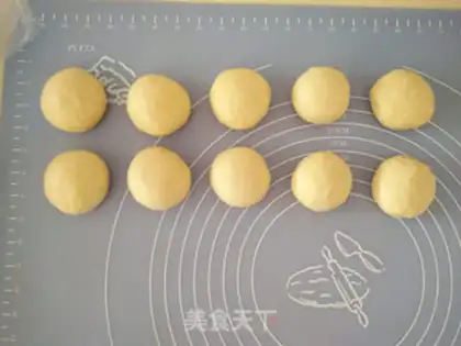 Make Japanese milk rolls step 7