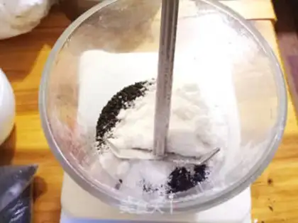 Make Black sesame ball step 1