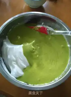 Make Tea stripe cake rolls step 5