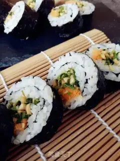 Make Sushi sushi step 12