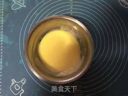 Make Fruit cream cake step 2