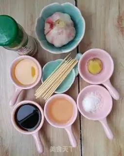 Make Garlic shrimp step 1