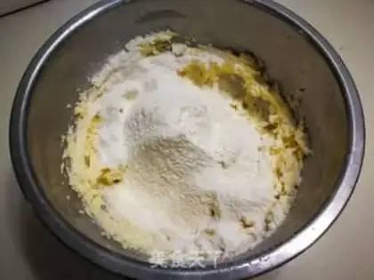 Make Go through the candy cookie house step 4