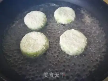 Make Small dots of coconut rice step 8