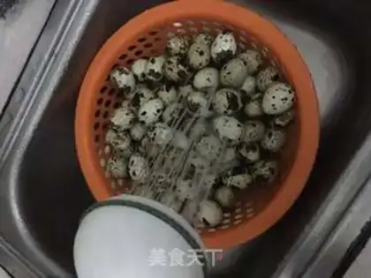 Make Five quail eggs step 1