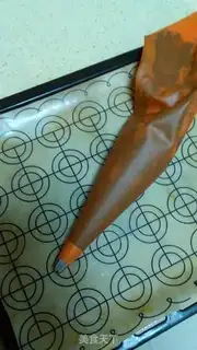 Make Apricot Vienna cookies step 7