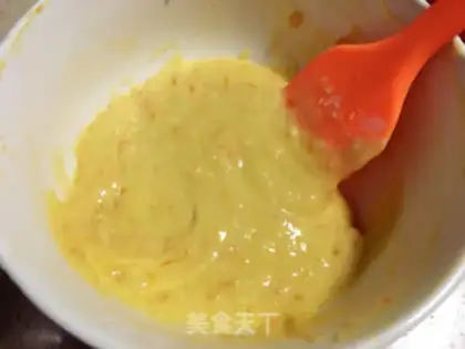 Make Orange-coloured Madeleine cake step 3