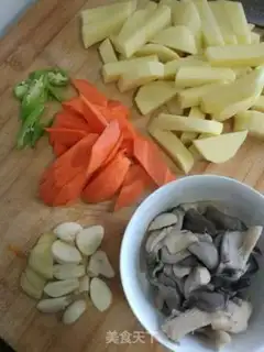 Make Five flowers for mushroom potatoes step 0
