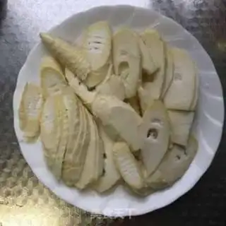 Make Chicken-head fried meat step 1