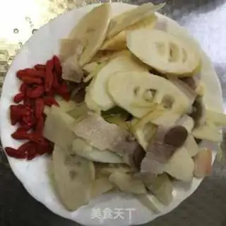 Make Chicken-head fried meat step 4