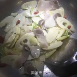 Make Chicken-head fried meat step 8