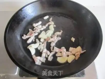 Make Spinach fried meat step 4