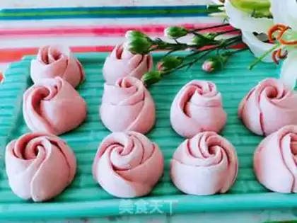 Make Rose buns step 11