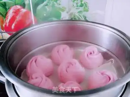 Make Rose buns step 12