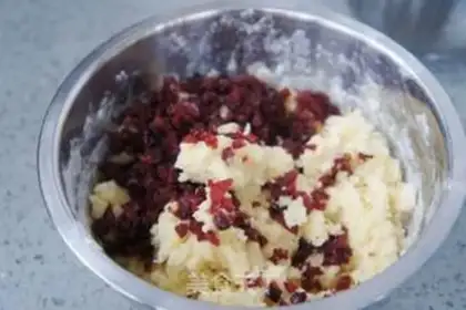Make Cranberry cookies step 5