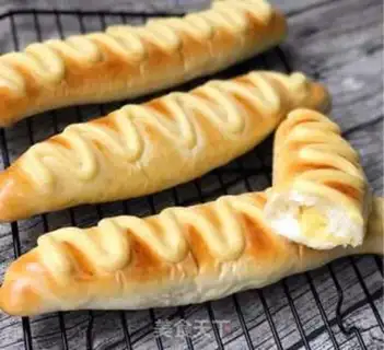 Make caterpillar bread step 12