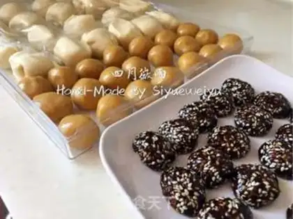 Make Red sugar sesame pancakes step 6