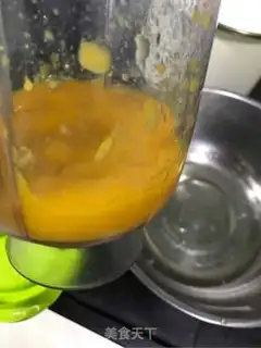 Make Fresh cream mango mousse step 3