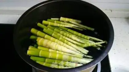 Make Little sour sauce step 2