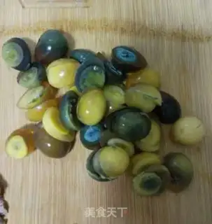Make Spicy beef sauce step 1