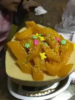 Make Fresh cream mango mousse step 18
