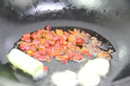 Make Hot cabbage step 1