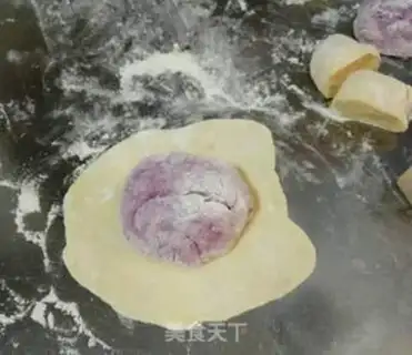 Make Potato flower buns step 9