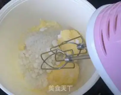 Make Heart crackers step 1