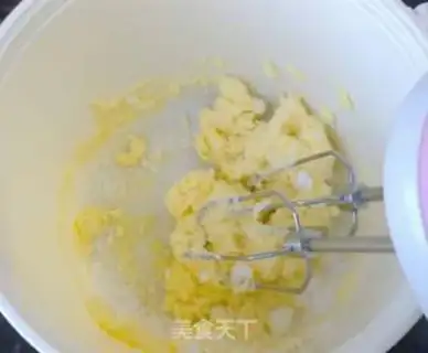 Make Heart crackers step 2