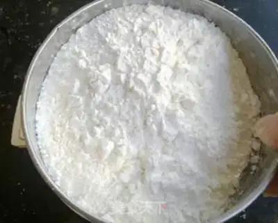 Make Heart crackers step 4