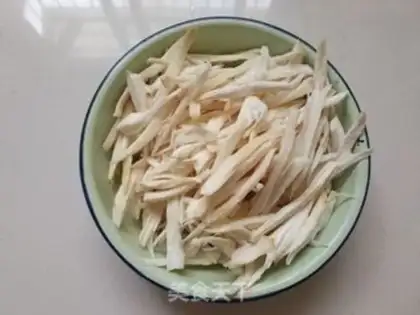 Make Garlic apricot mushrooms step 1