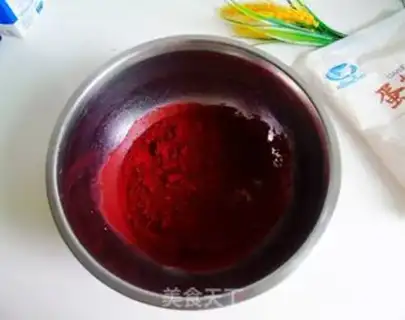 Make Strawberry roll step 1